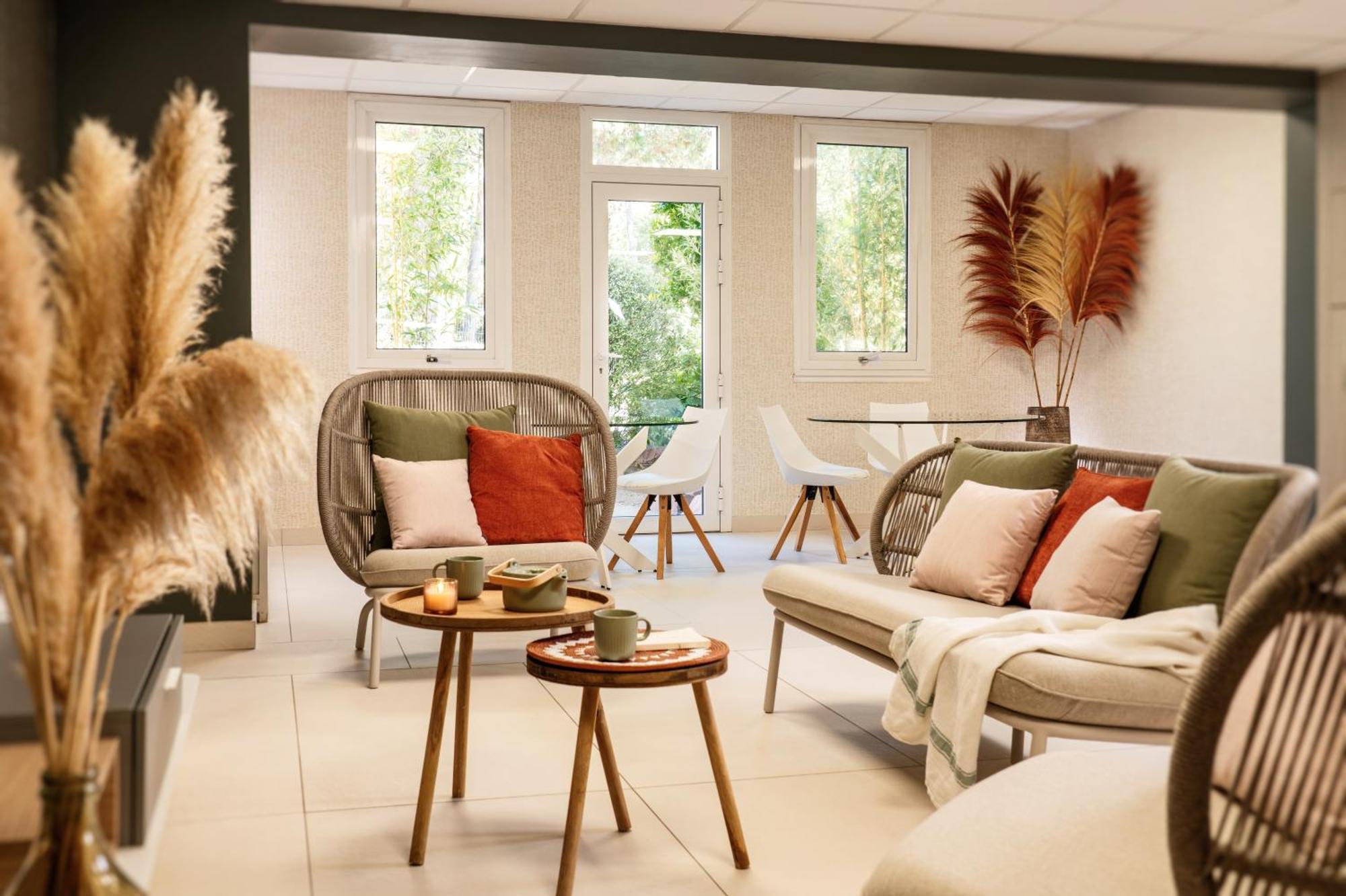 Residence Valdys Thalasso & Spa - Les Pins 생장드몽 외부 사진